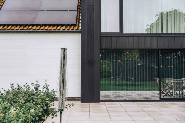 Aluminium ramen en deuren voor villa in Oostduinkerke